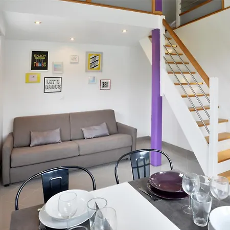 Ebene Centre Climatisation Terrasse Disneyland 4 Personnes Et 1 Bebe Apartment *